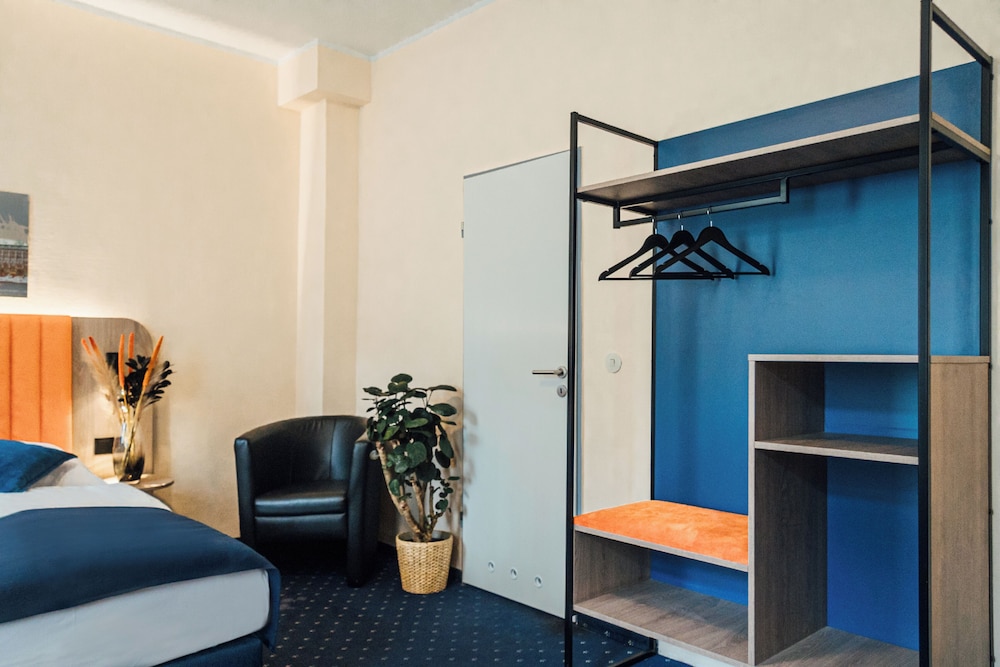 Centrum Hotel Commerz am Bhf Hamburg Altona 30/50