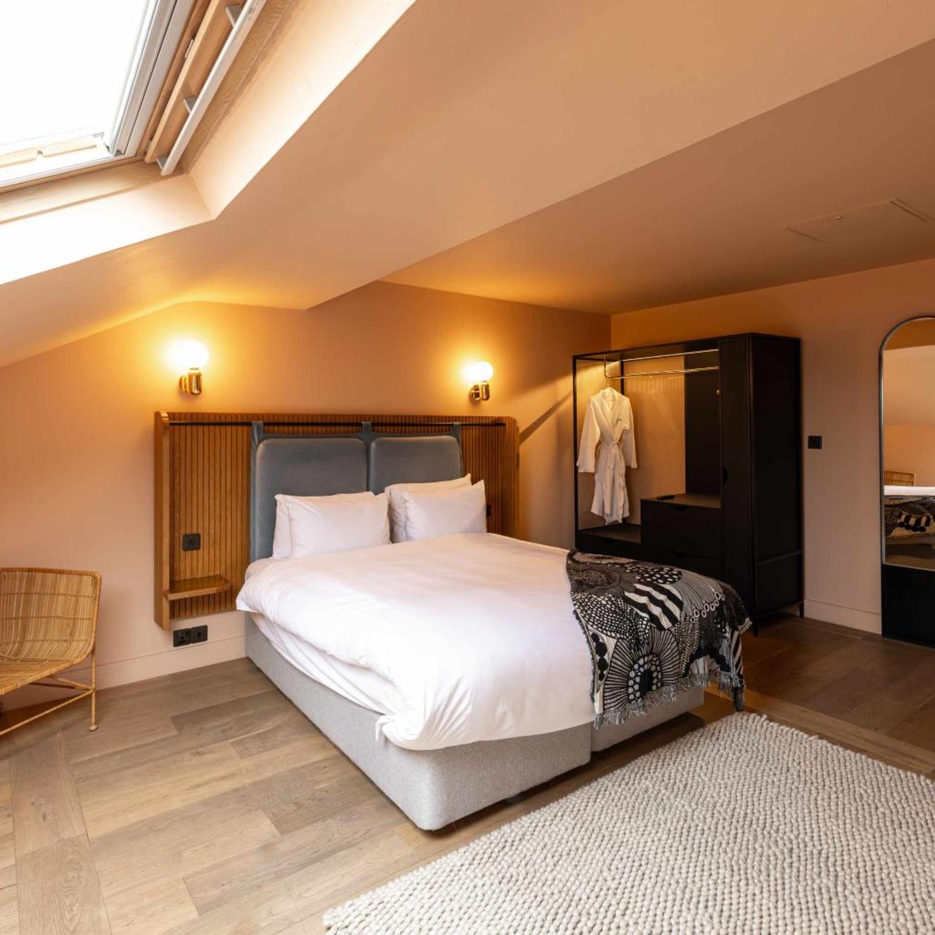 2 Bedrooms, Duplex, Suite
