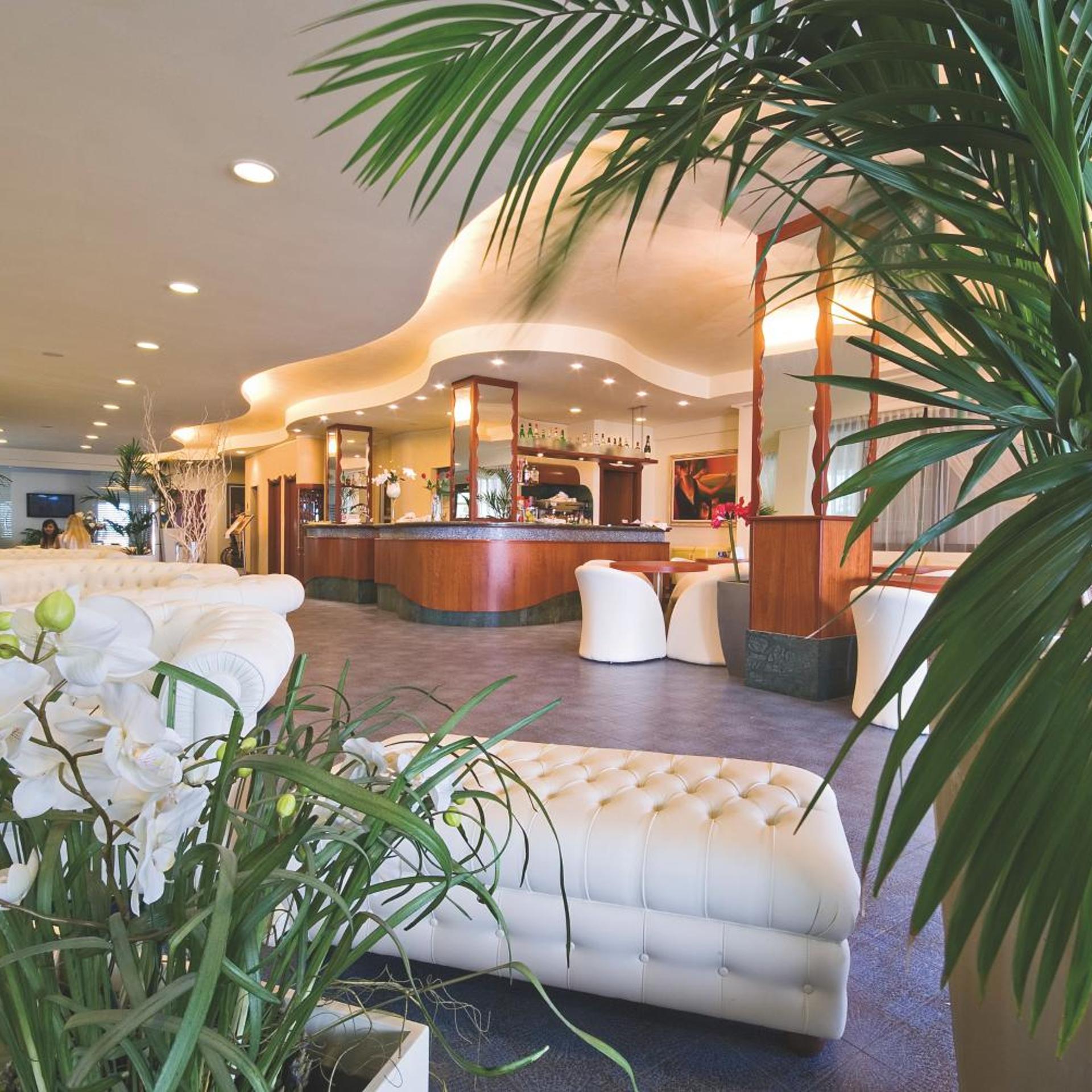 Foschi Peninsula Hotel 2/53