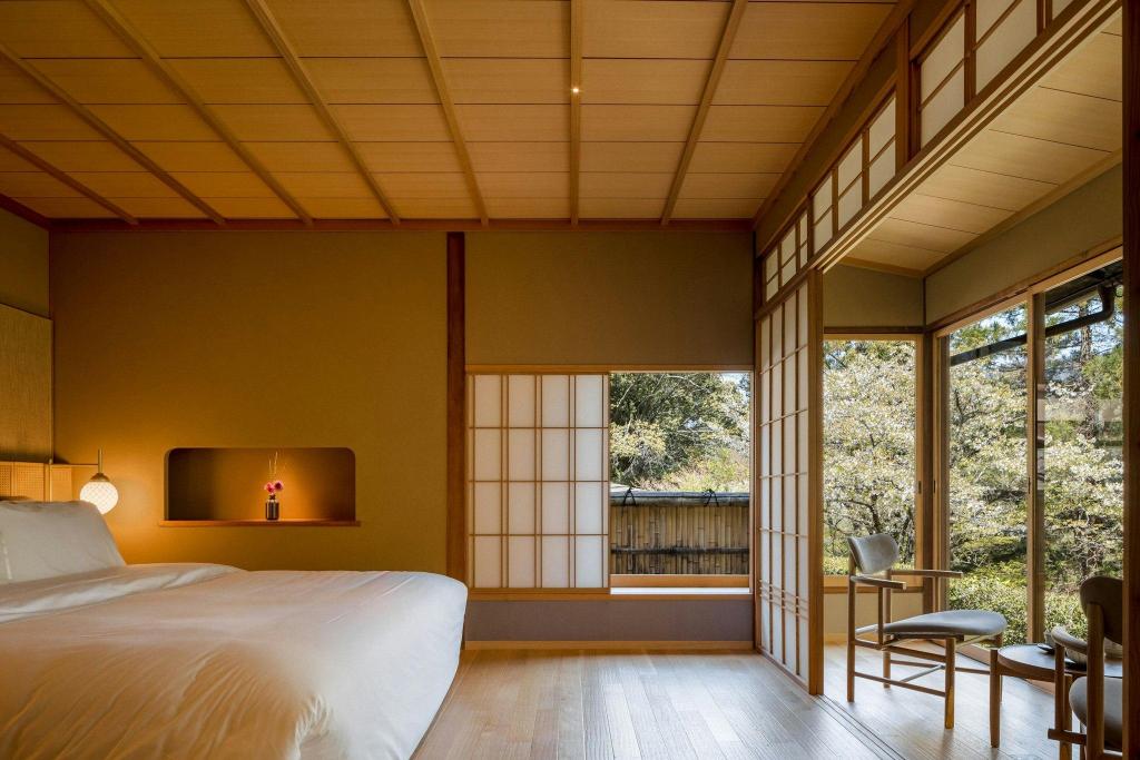 Kasuien, Suite, King Bed, Club Lounge Access