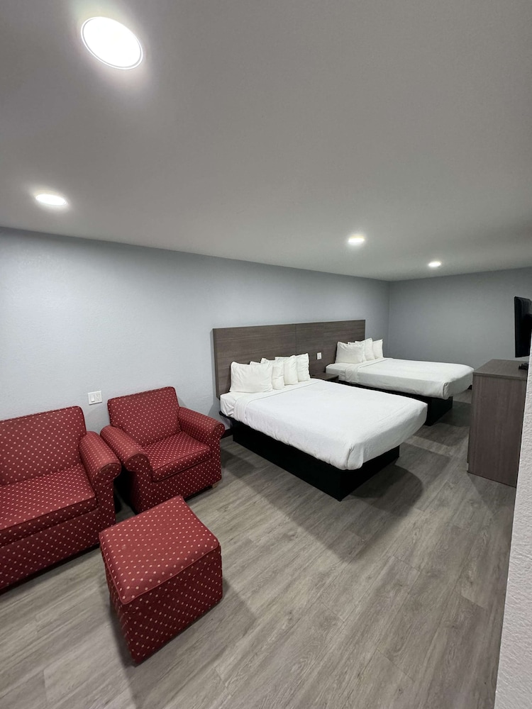 SureStay Hotel By Best Western Childress 10/18