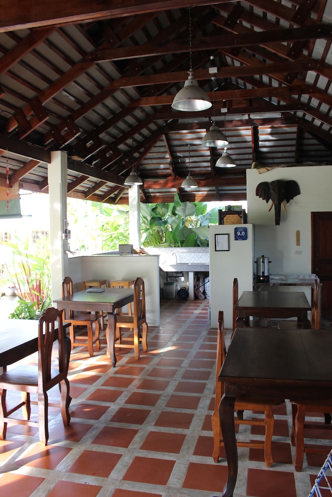 Villa Colina 7/18