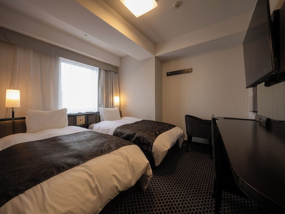 ROOM, SINGLE, SINGLE BED