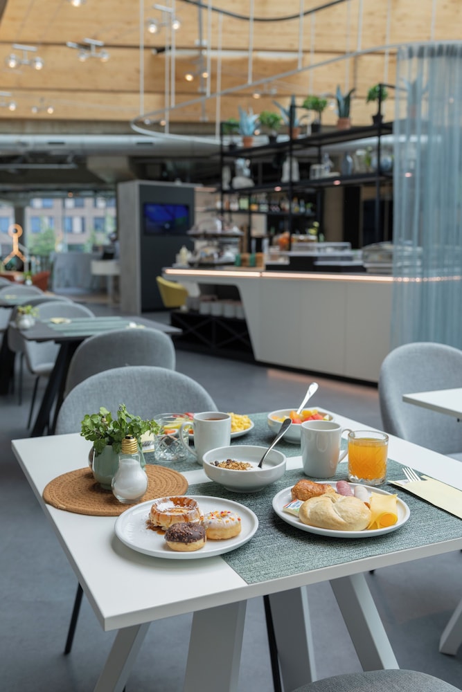 Ibis Styles Delft City Centre 56/68