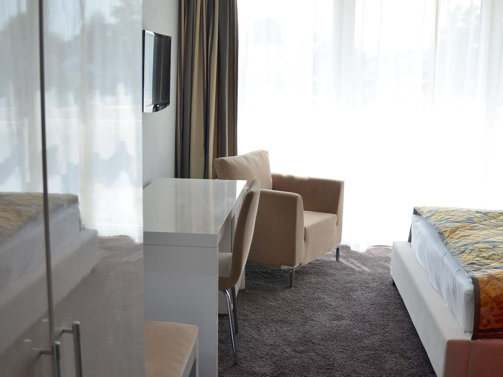 Hotel Swiss Star 28/59