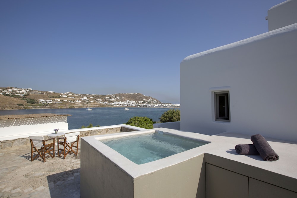 Dreambox Mykonos Suites 25/53