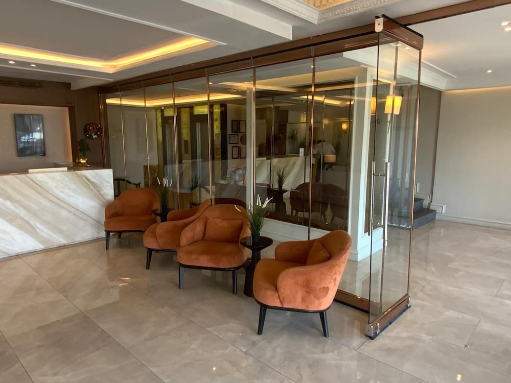 The Biancho Hotel Pera 16/73