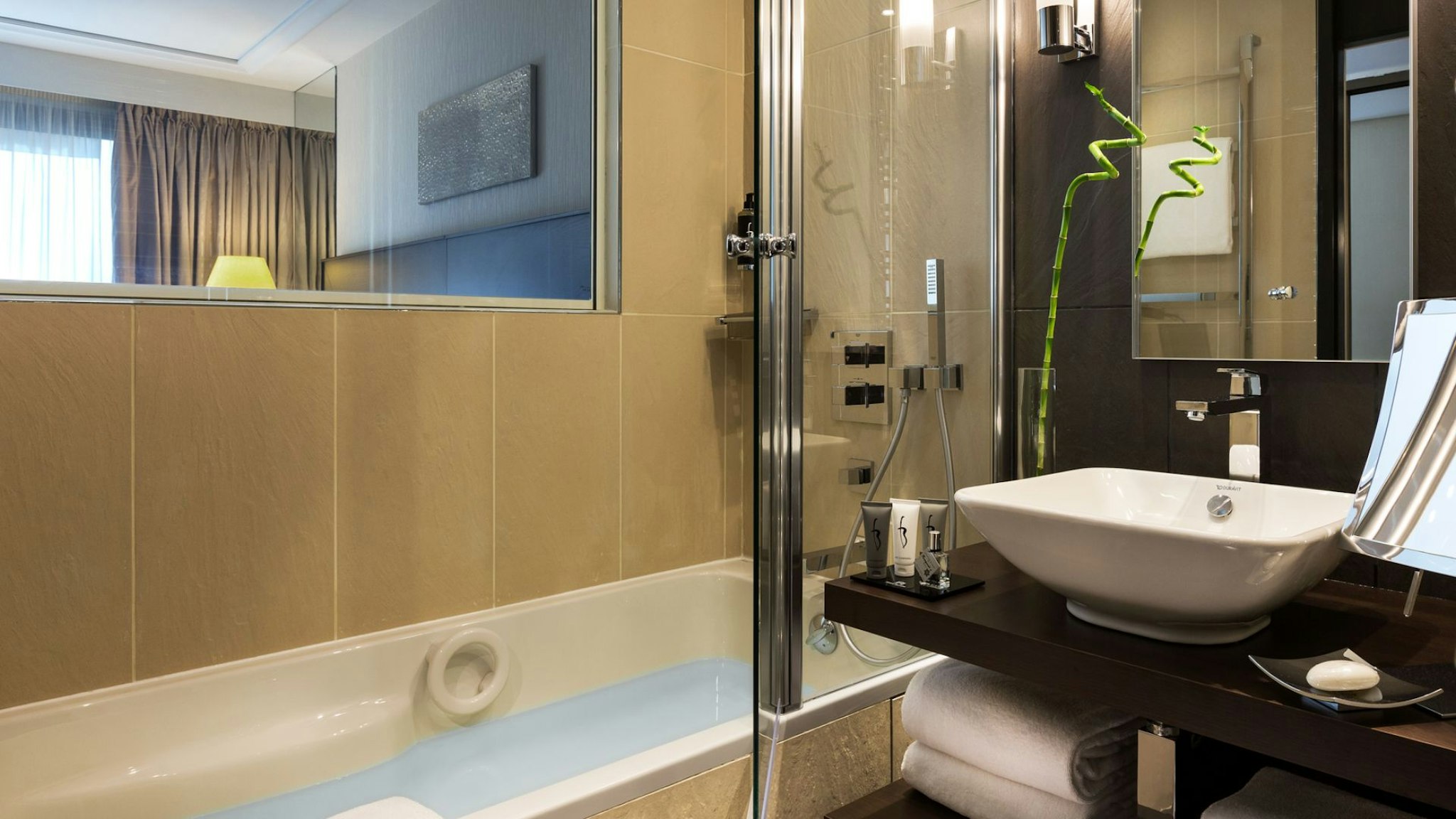 Hotel Barriere Le Gray D Albion Cannes 70/75