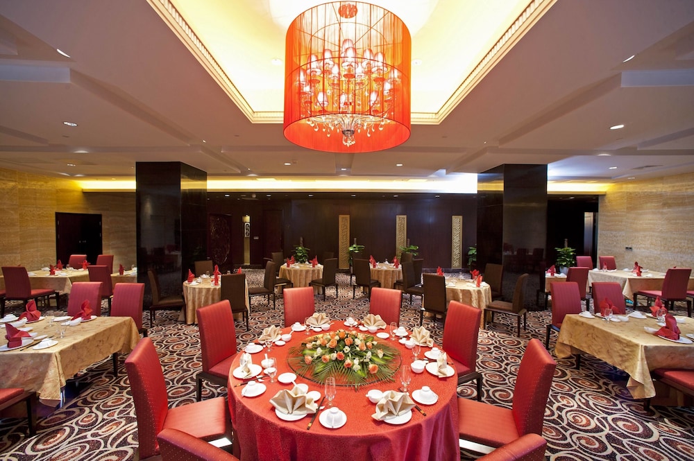 Grand Soluxe Zhongyou Hotel Shanghai 41/50