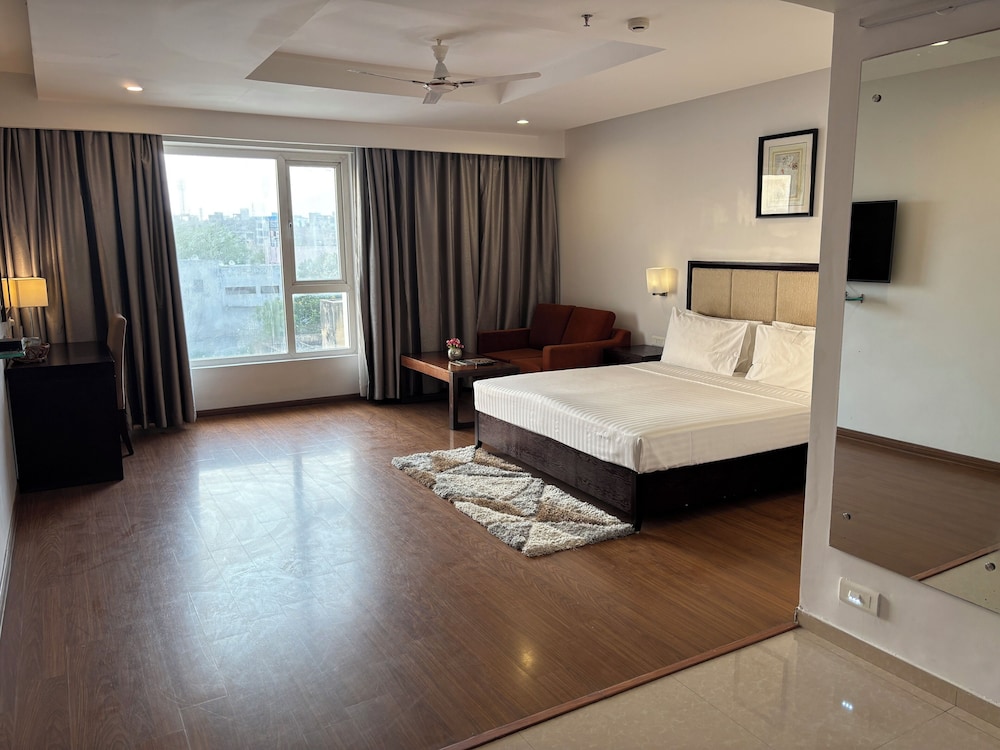 Triguna Clarks Inn Kurnool 11/29