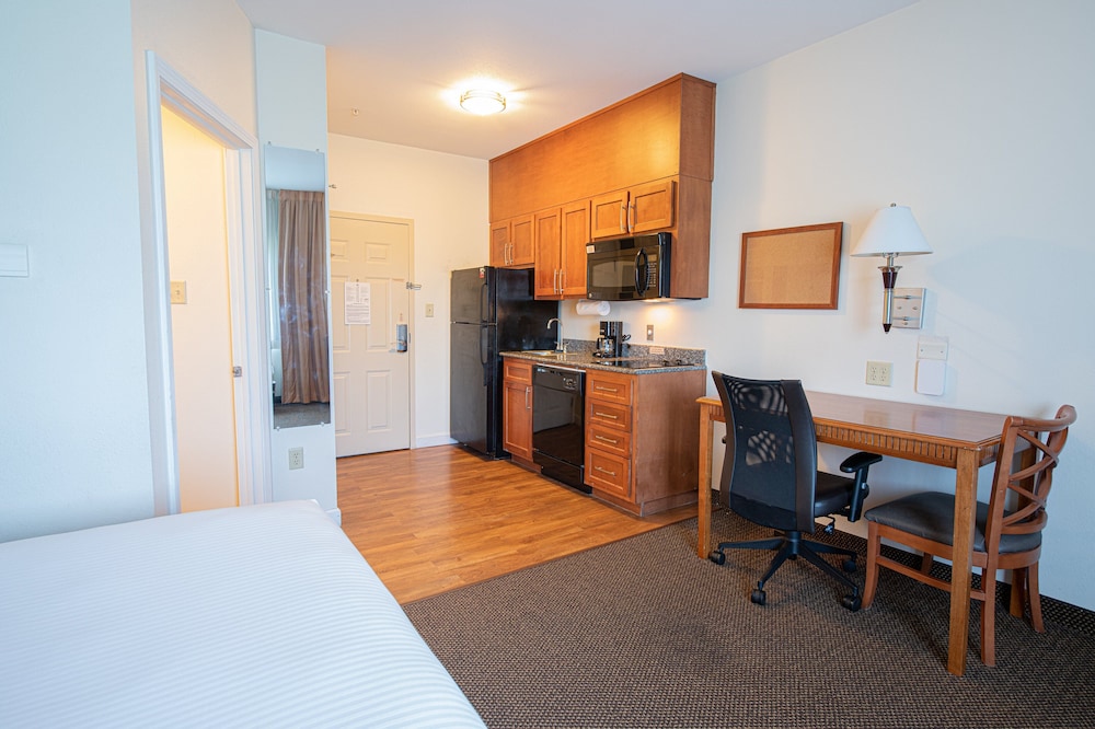 Candlewood Suites New Iberia 46/55