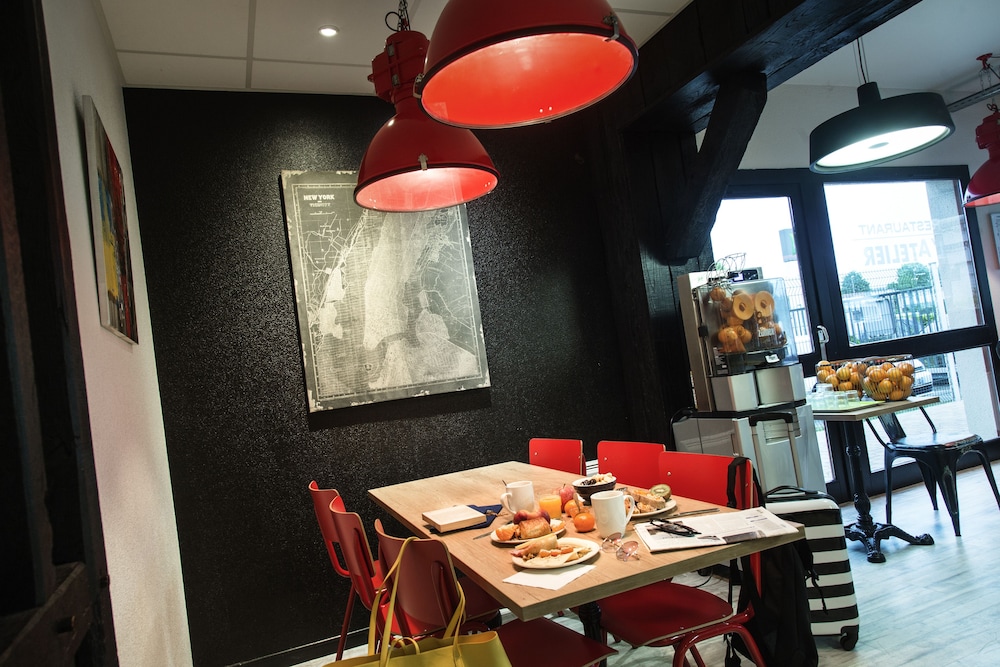 Ibis Styles Chartres 35/50