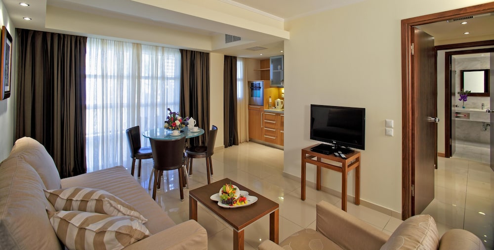 Neptune Luxury Resort 58/78