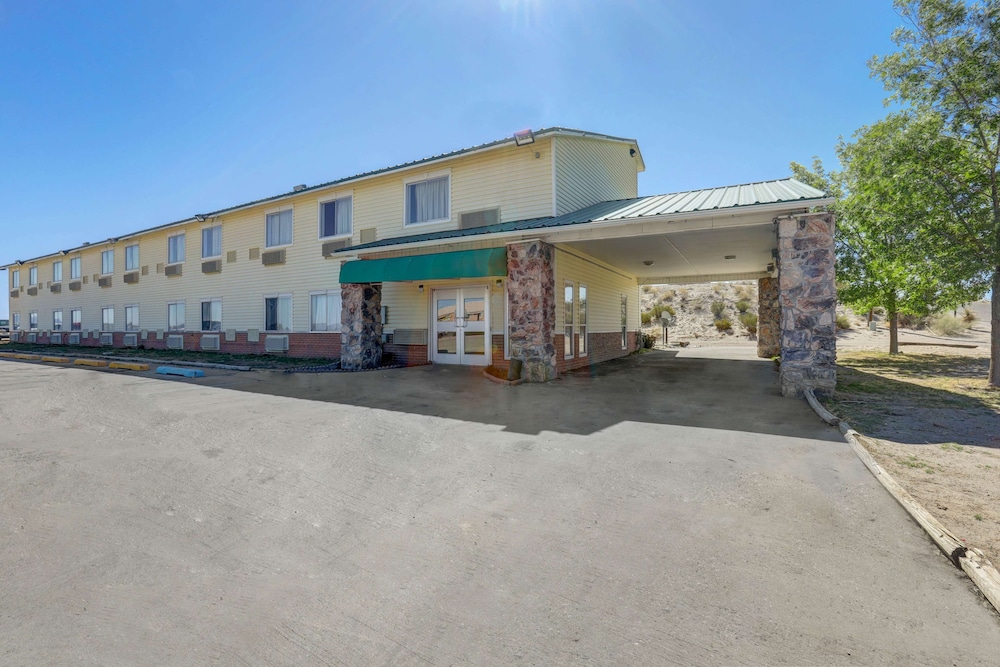 Motel6 Truth Or Consequences, NM 34/37