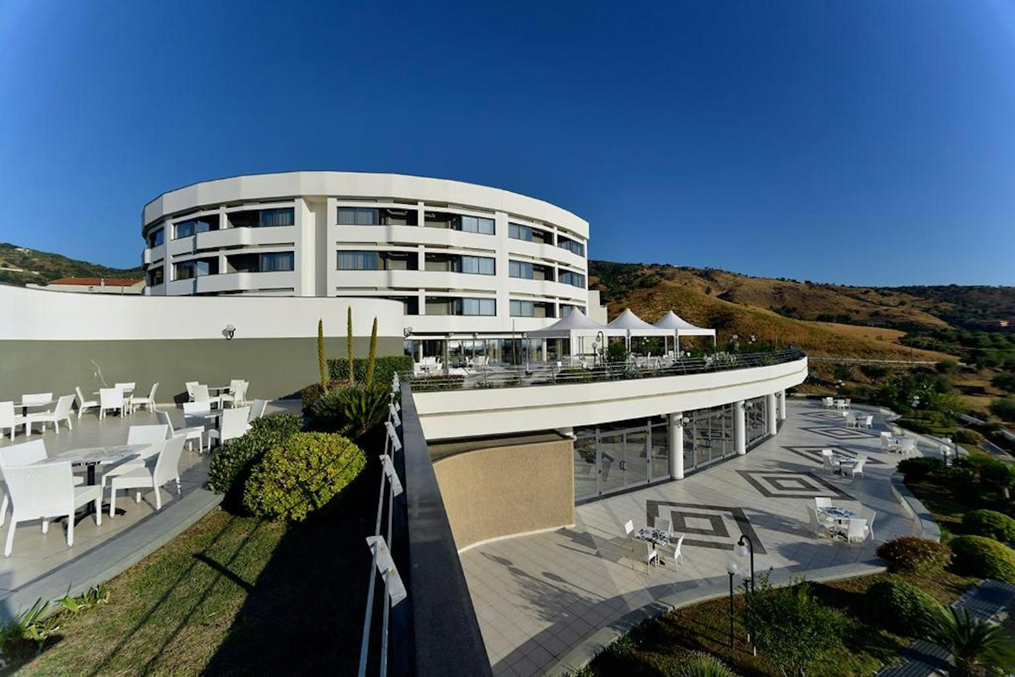 MIRABEAU PARK HOTEL 1/26