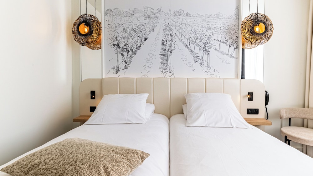 CLASSIC, TWIN BEDS