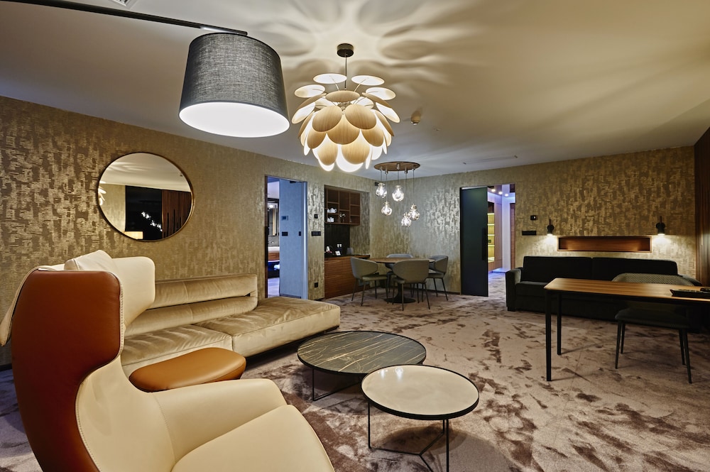Hotel Harmony Club Hotel 45/67