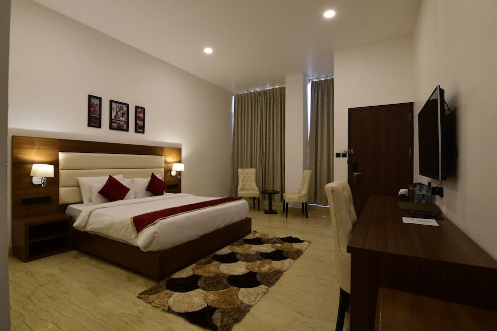 Park Regis Goa 11/69