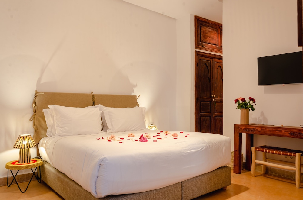 Riad Charai 21/77