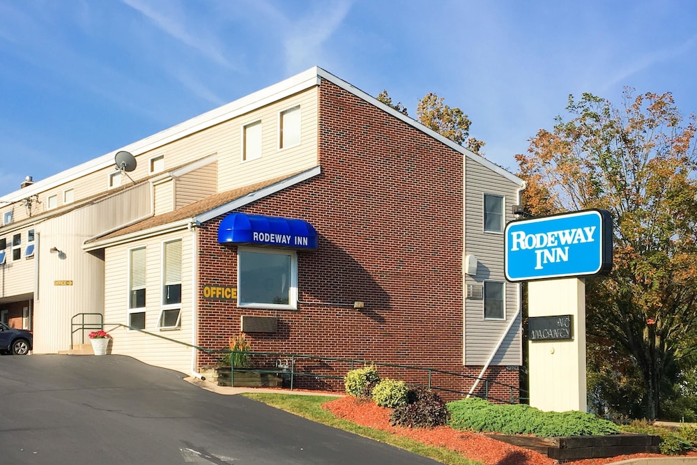 Rodeway Inn State College 2/40