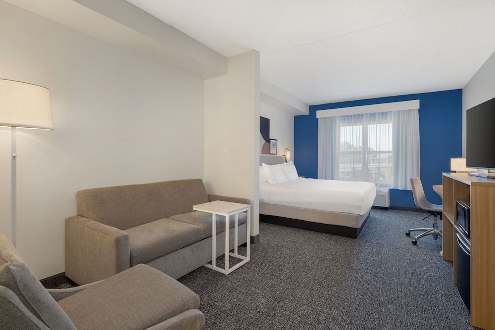 Room, King Bed, Sofa