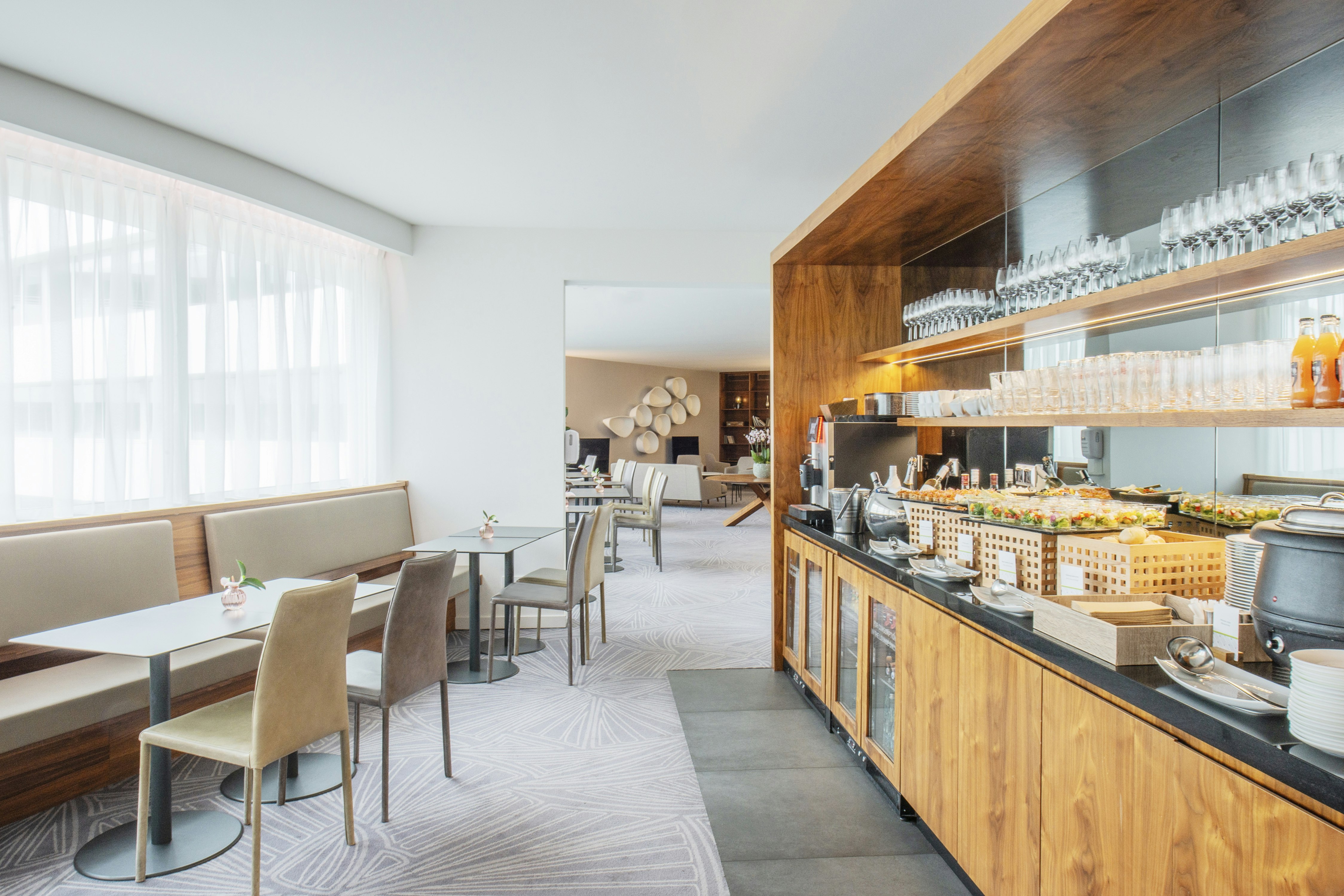 Doubletree By Hilton Wroclaw 56/77