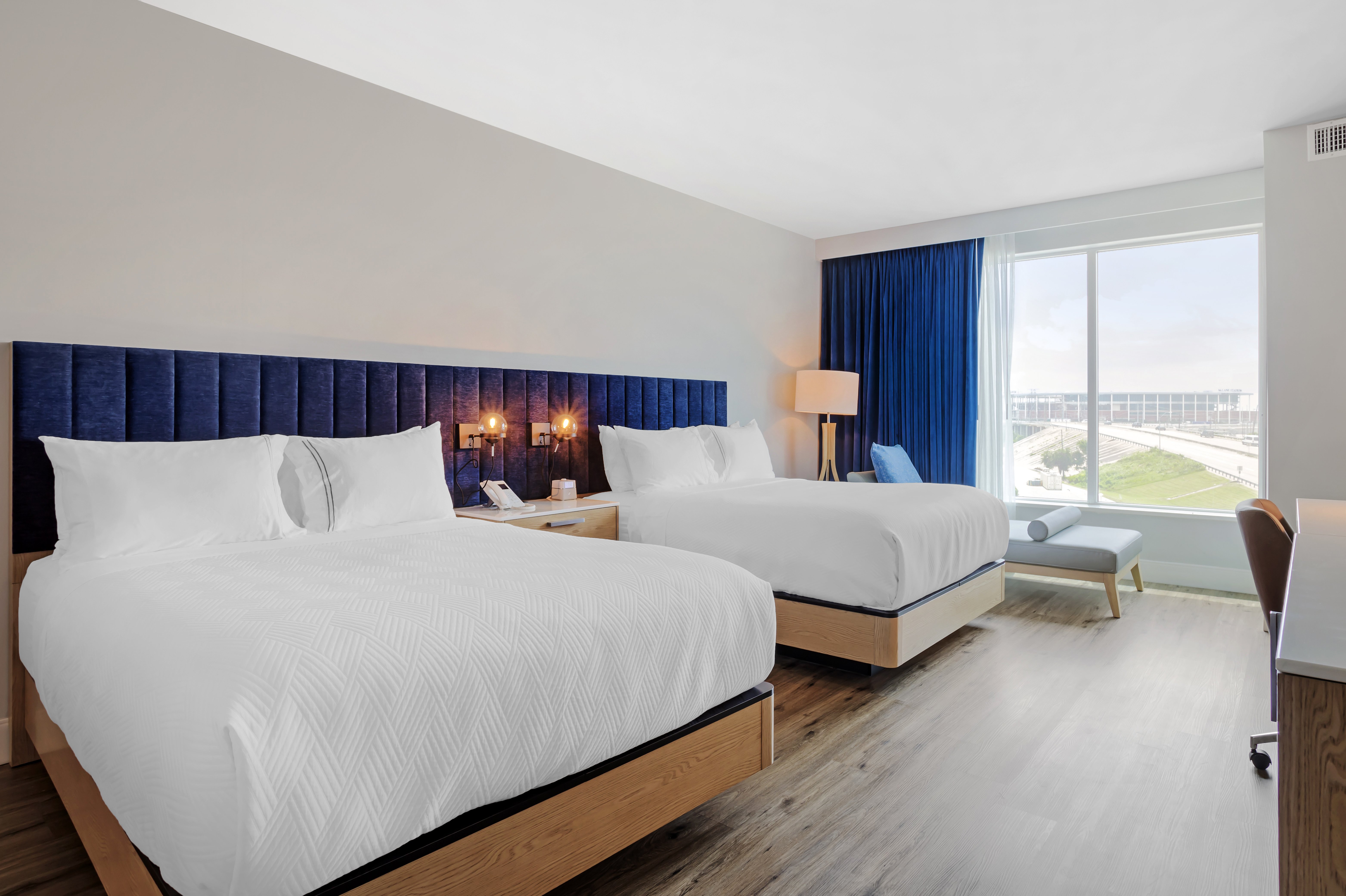 EVEN Hotel Waco - University Area, an IHG Hotel 8/50