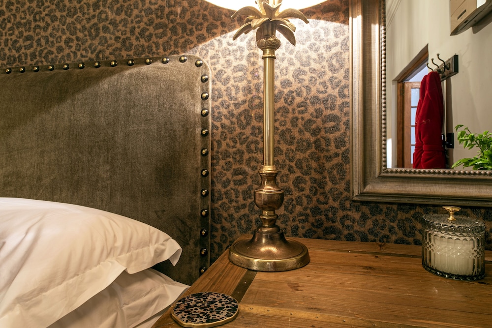 Avondrood Guesthouse 48/50