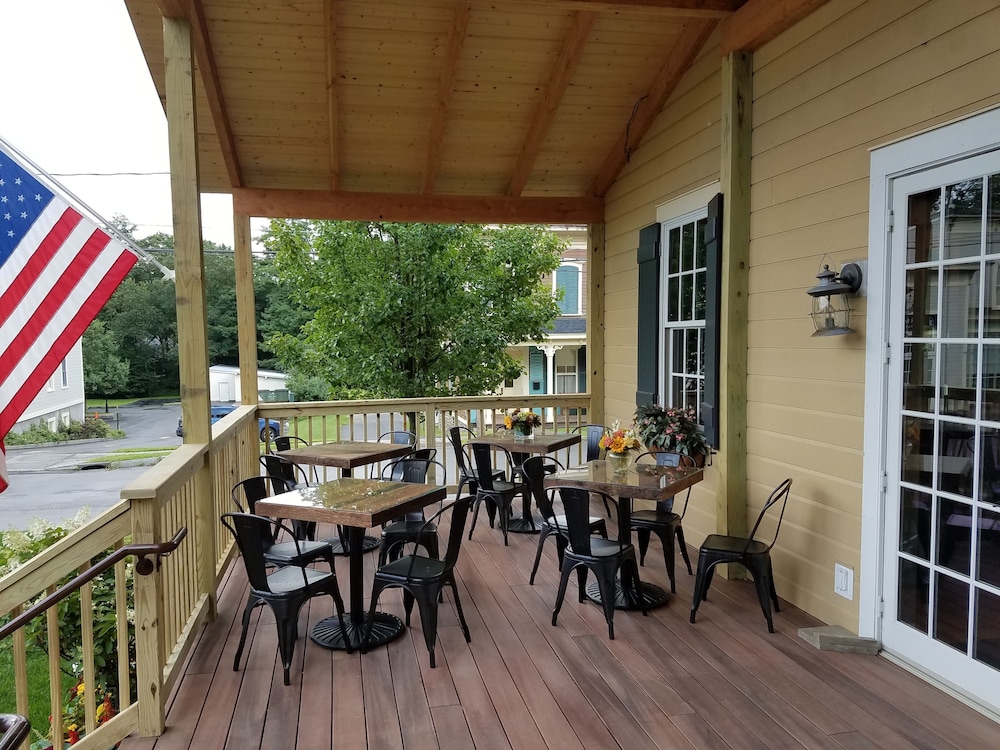 The Railroad Inn 49/61