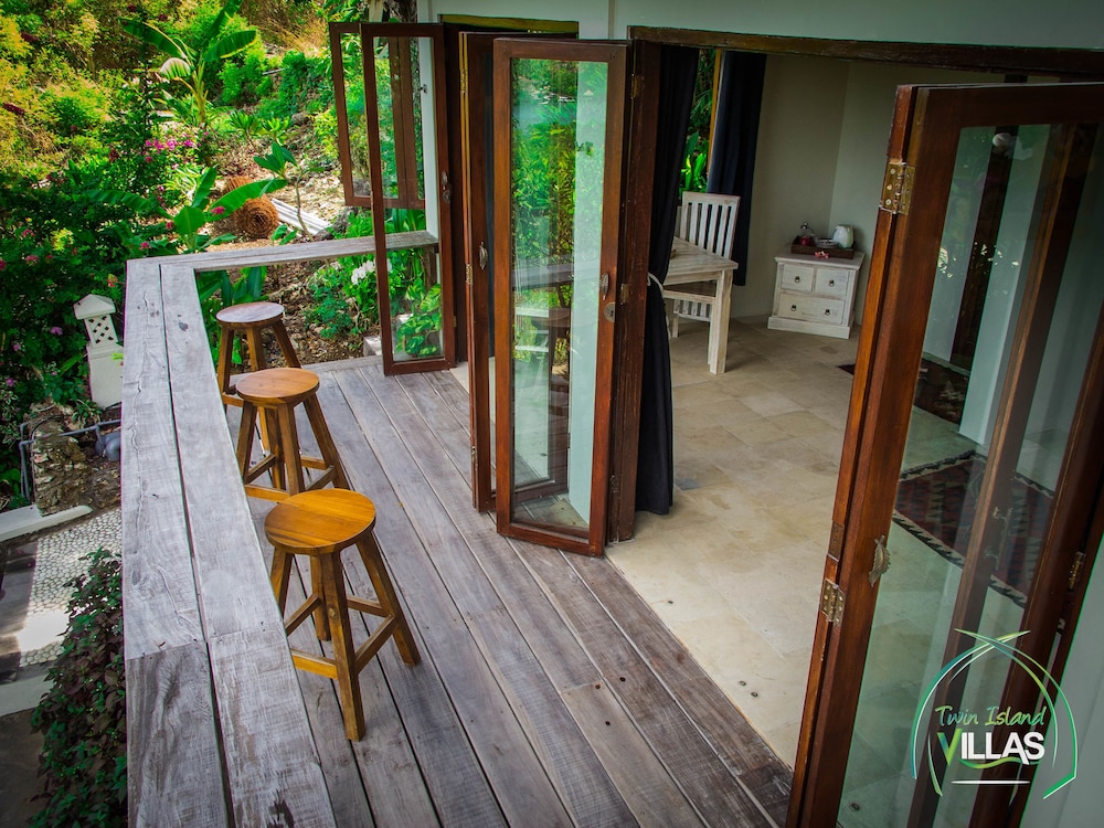 Twin Island Villas And Dive Resort 56/76