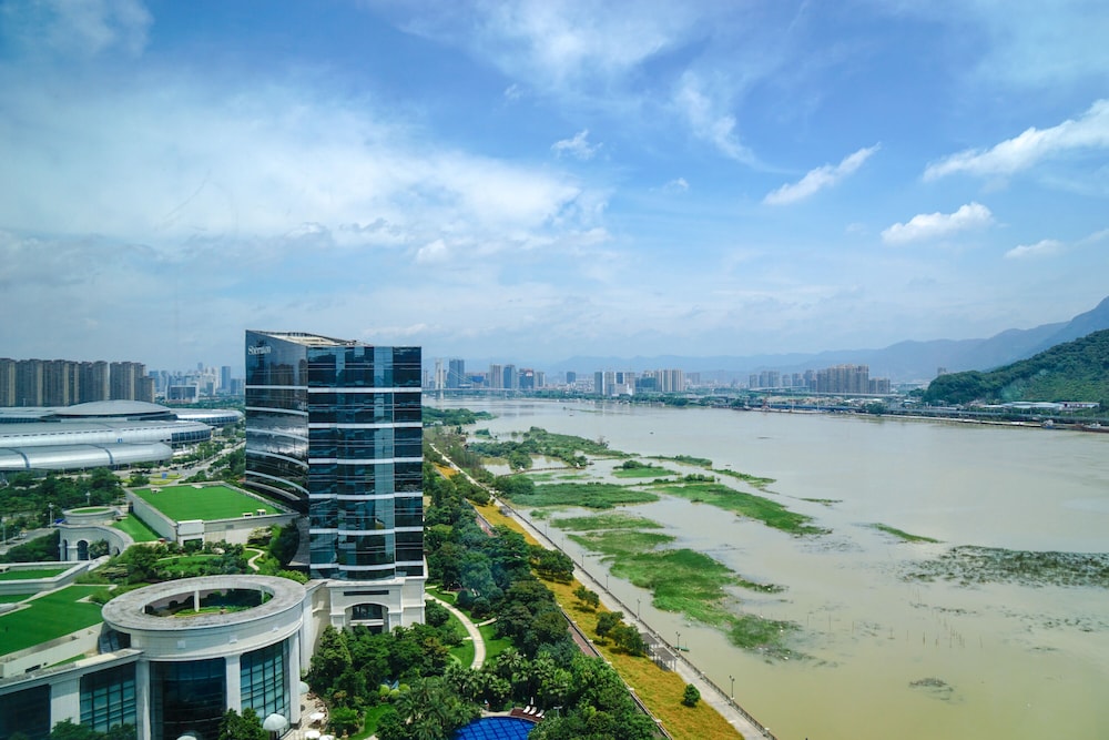 Fuzhou Jeurong Hotel 69/72