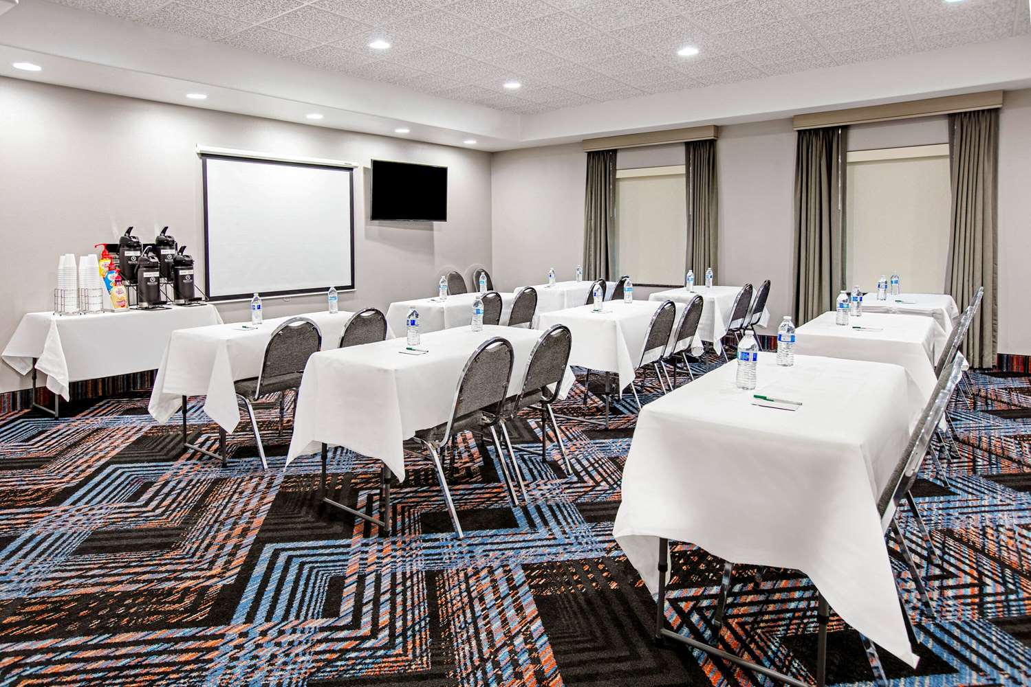 La Quinta Inn Suites By Wyndham Sulphur Springs 43/47