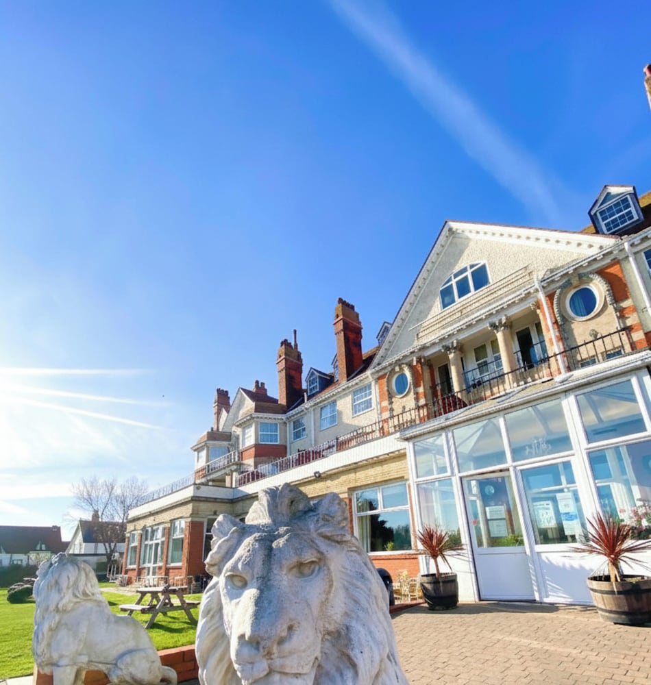 Skegness OYO Royal Hotel 7/60