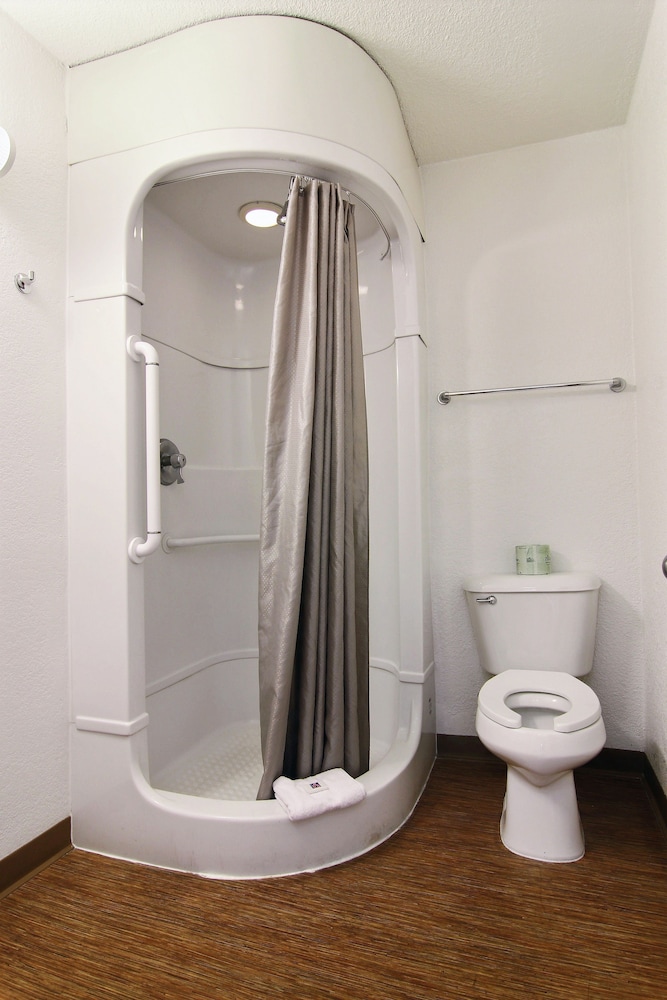 Motel6 Albuquerque, NM - Midtown 36/50