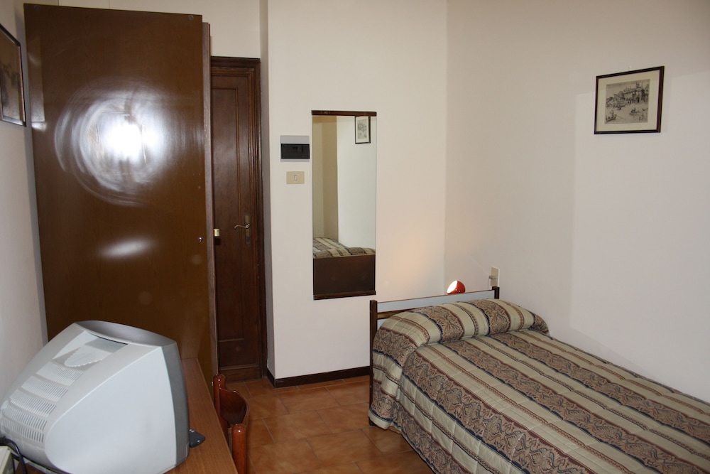 Hotel Bodoni 19/30