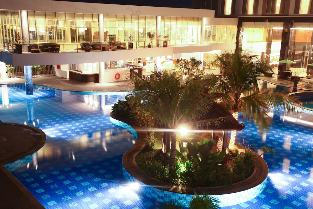 FUGO Hotel Banjarmasin (ex Mercure Banjarmasin) 45/55