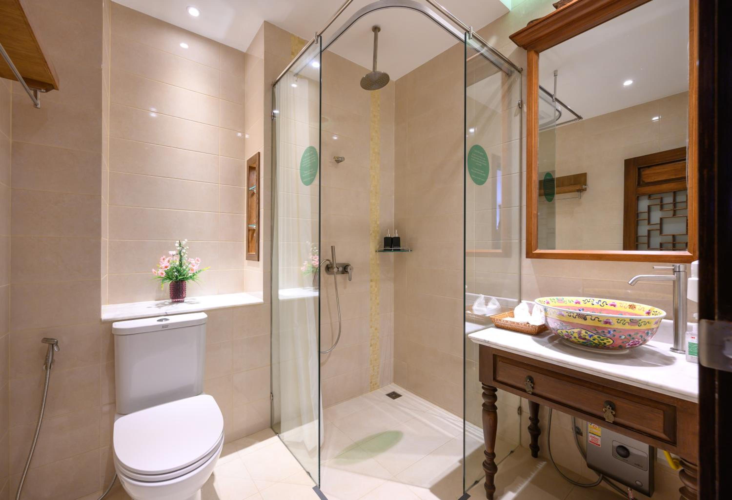 Superior, Twin Beds, WOO Gallery & Boutique hotel 6/9