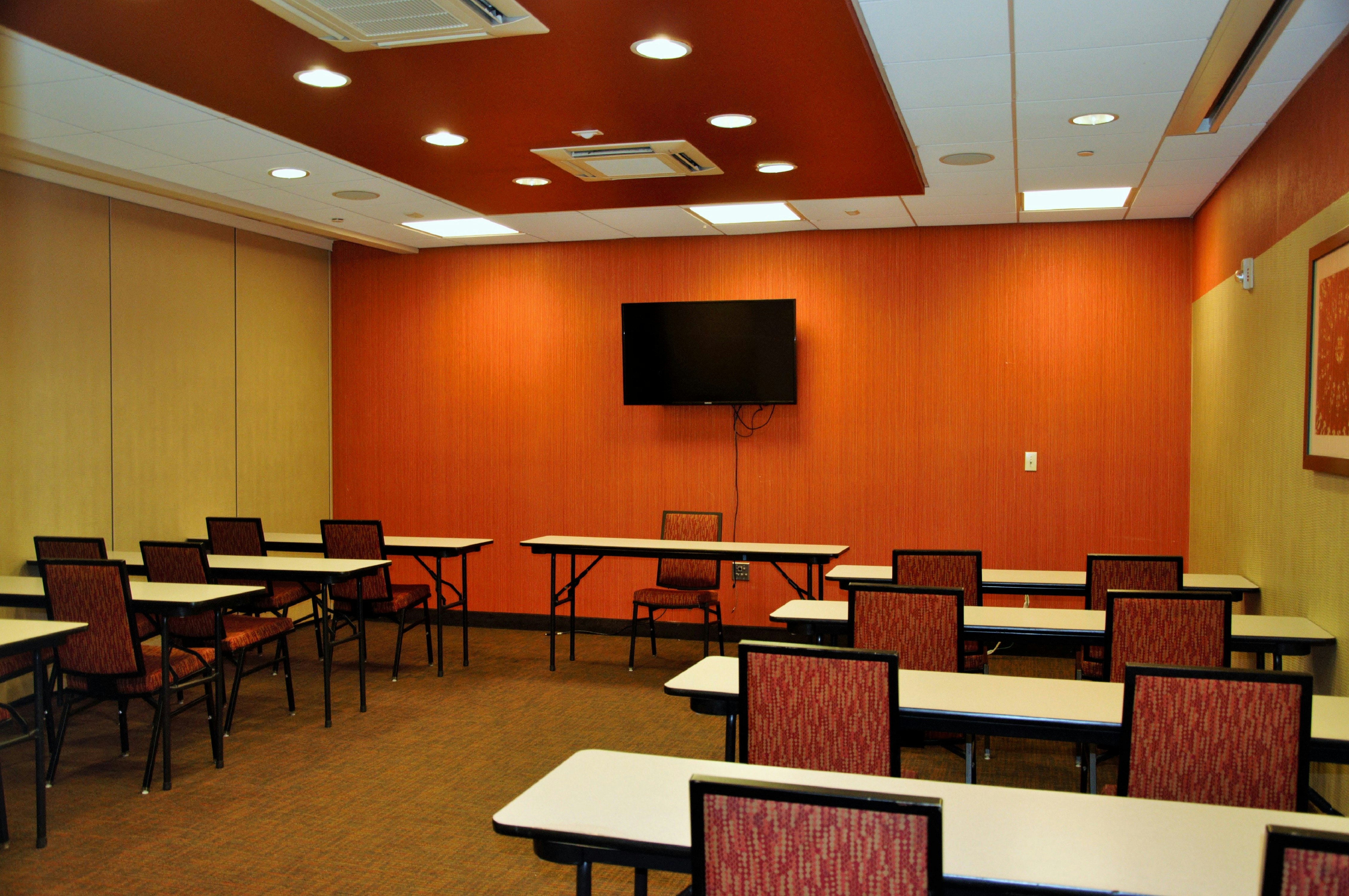 Hampton Inn And Suites Cincinnati Uptown University Area Oh 58/72
