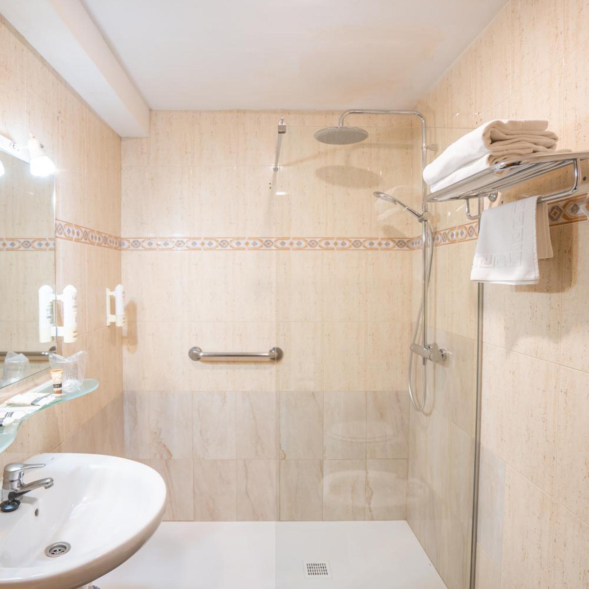 Room, Double or Twin Bed, with Extra Bed, TUDANCA MIRANDA 5/6