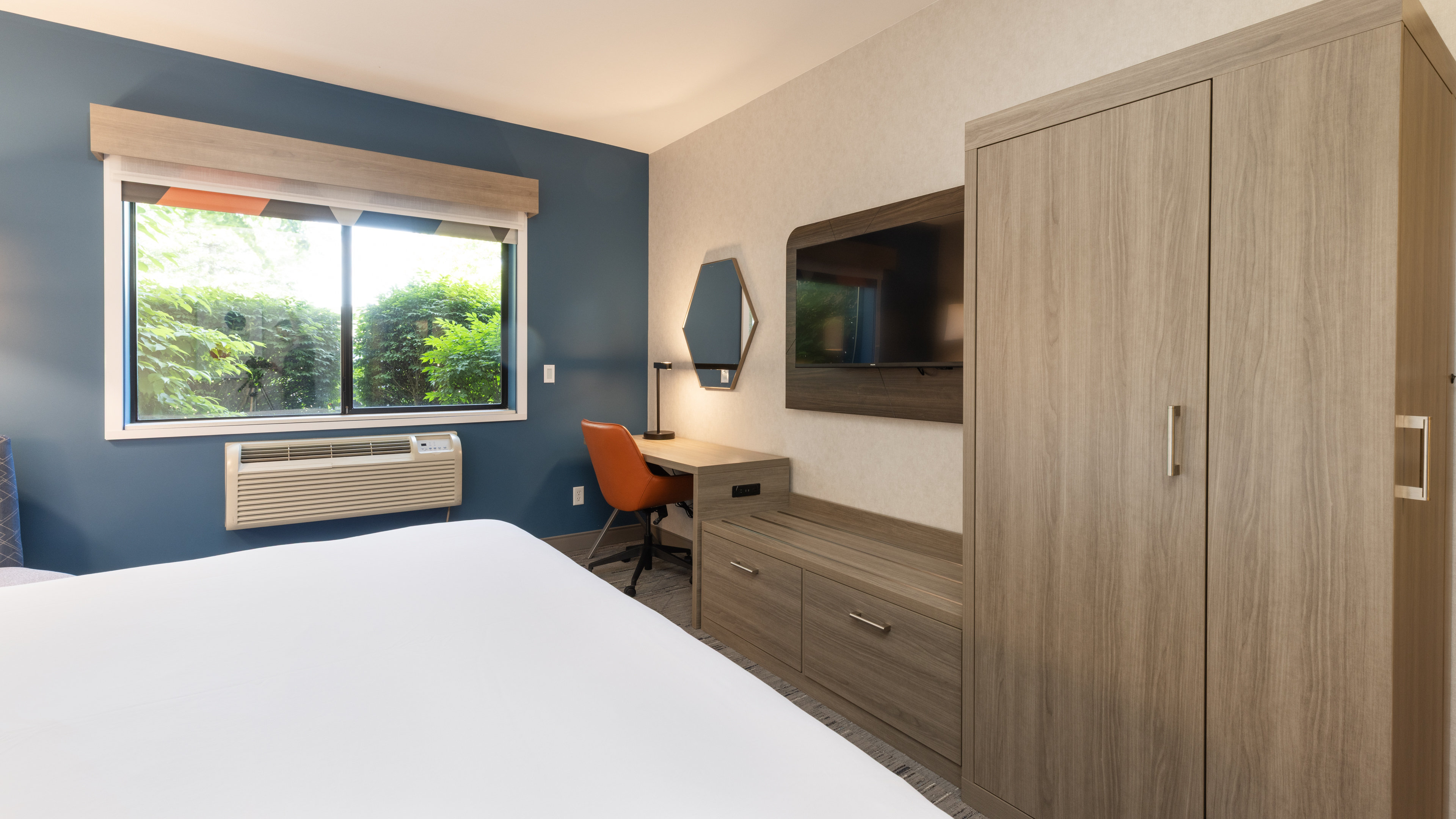 Holiday Inn Express Bellingham 26/72