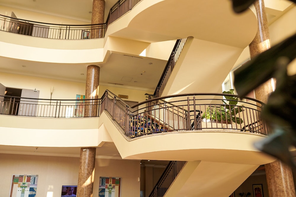 Grand Wahid Hotel Salatiga 8/61