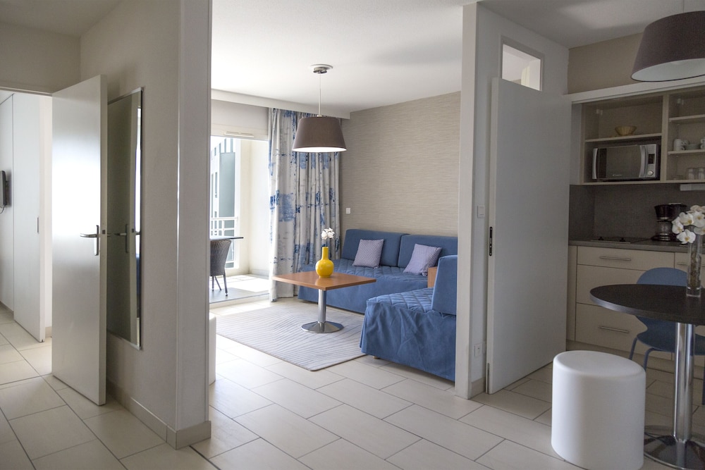 Residence De Tourisme Ajaccio Amiraute 49/50