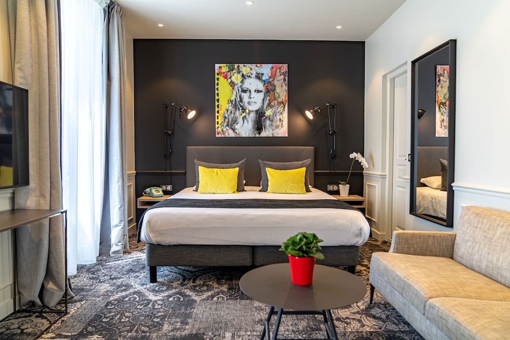 Hotel Annecy Allobroges 24/60
