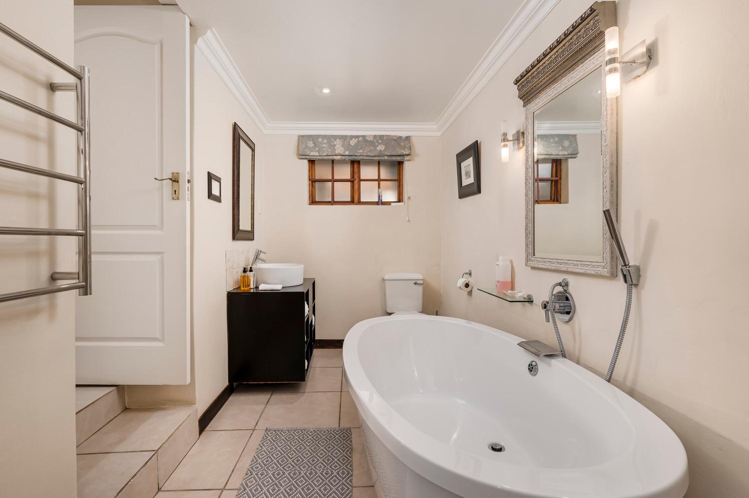Millbury Guest House 22/29