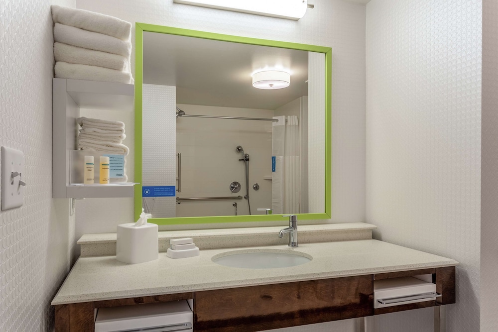 Hampton Inn & Suites Burlington IA 27/46