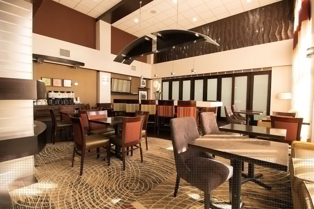 Hampton Inn Suites Richmond Virginia Center Va 53/67
