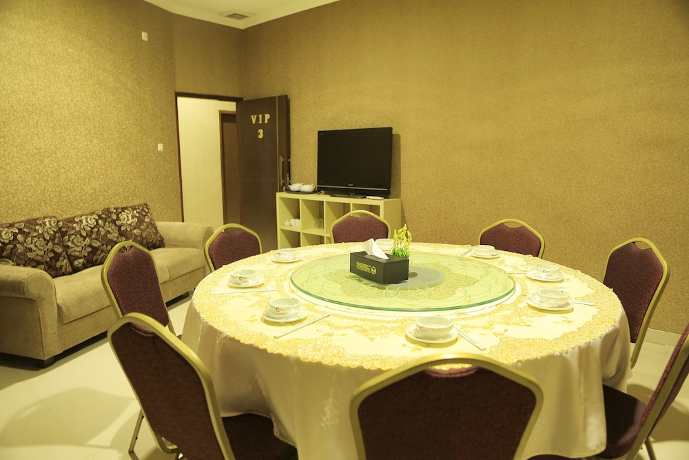 Hotel 55 53/56