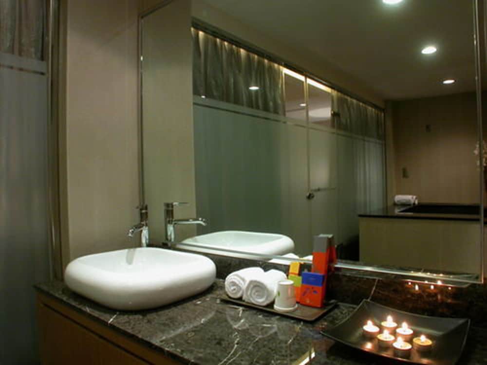 Aqua Bella Hot Spring Hotel 25/50