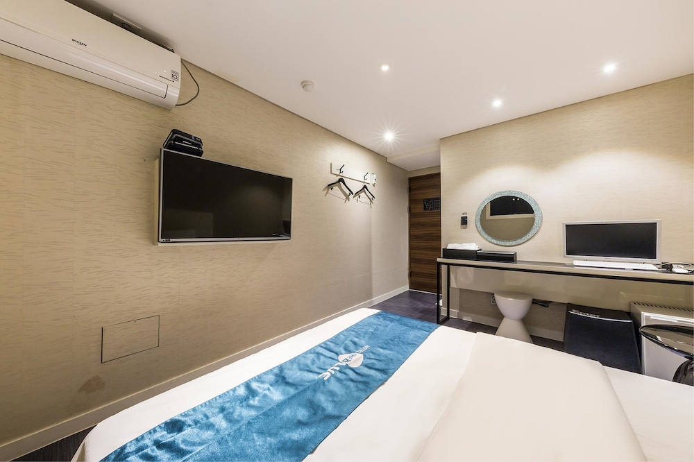 Hotel The Blue Cheonho 14/21