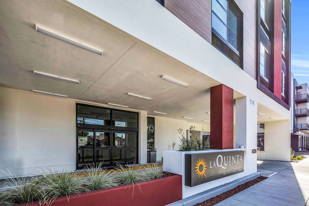 La Quinta Inn & Suites by Wyndham San Jose Silicon Valley 7/50